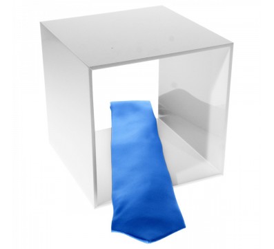 E-331 - Cubo espositore in plexiglass bianco 4 lati chiusi - Spessore 5 mm.